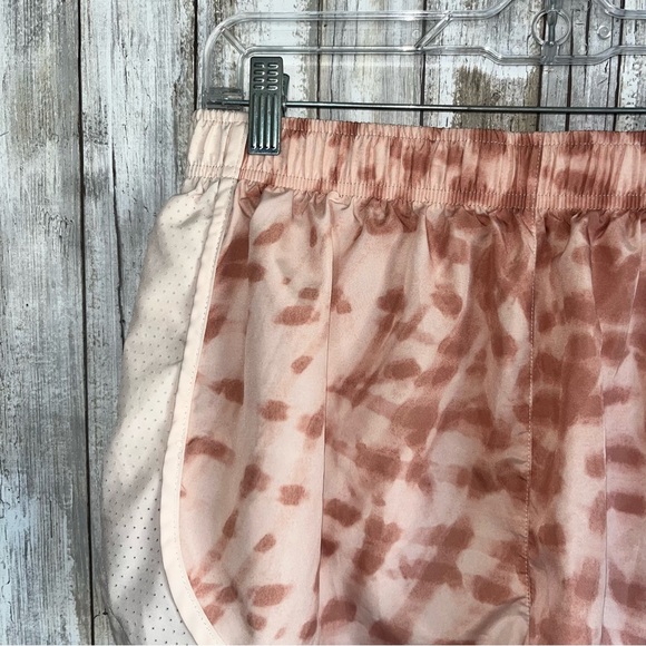 Nike Tempo Dri Fit Printed Spotted Running Orange Athletic Shorts XL - Picture 5 of 6